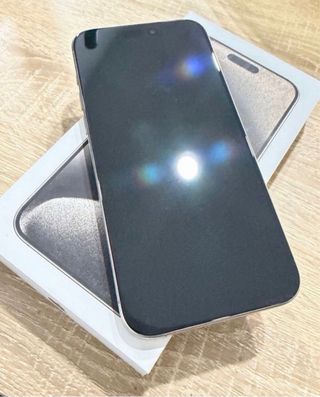 iPhone 15 Pro Max Gris titanium