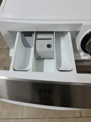 Lavadora Secadora AEG 10/6kg A+++