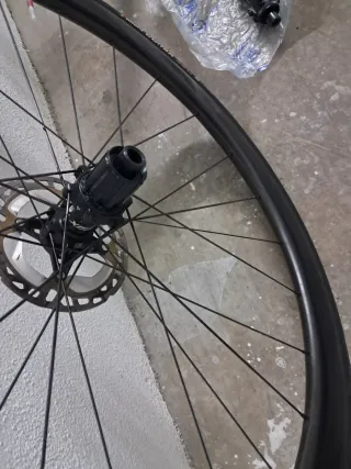 Ruedas Speedsix Quatro 2023 carbono.