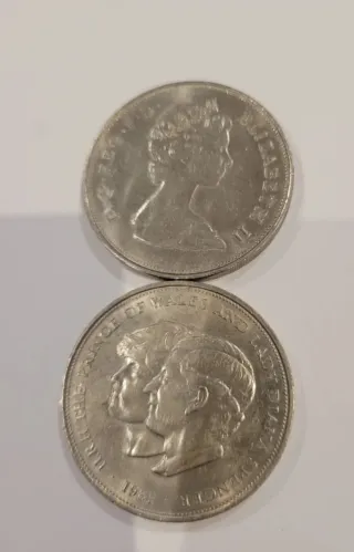 2 Monete Inglesi di Elisabetta II, Carlo e Diana