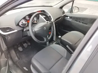 Peugeot 207 1.6 hdi 2011