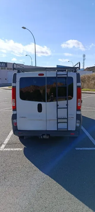 Opel Vivaro 2006. Solo venta en persona