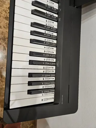 Piano Digital Yamaha P-145BT