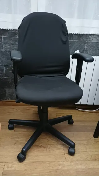 Silla de escritorio negra