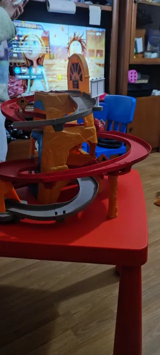 Montaña Radiador Springs Cars