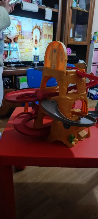 Montaña Radiador Springs Cars