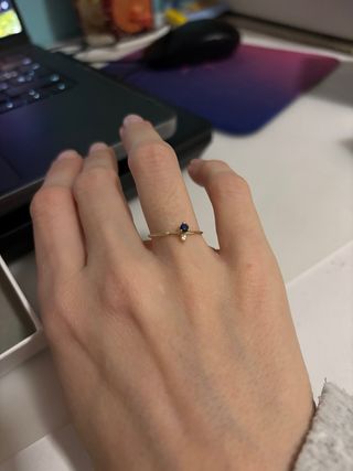 Conjunto pendientes y anillo de oro y zafiro