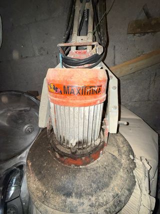 Pulidora de pisos profesional