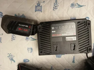 Taladro y amoladora baterías y cargador Wurth