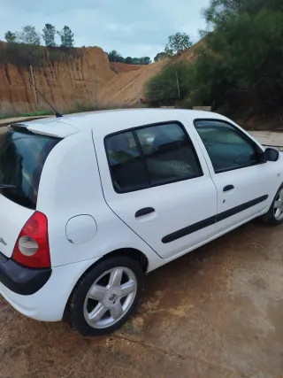 Renault Clio 2002