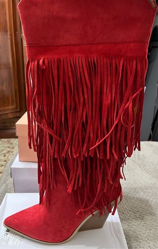 Botas tacón rojas con flecos