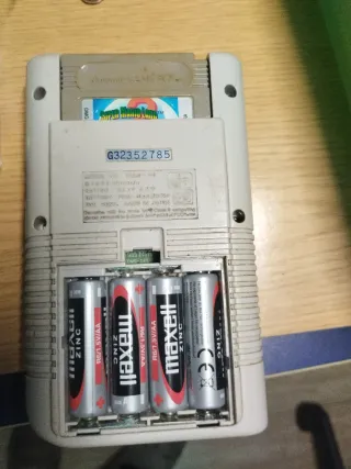 Nintendo Game Boy + Super Mario