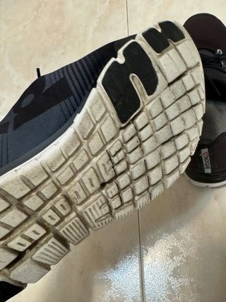 Scarpe sportive uomo taglia 42