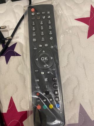 Televisión Sunstech 21 pulgada con soporte pared