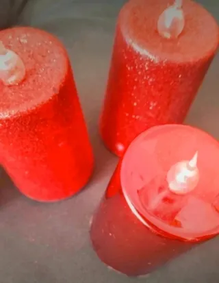 4 Velas LED Rojas 6cm