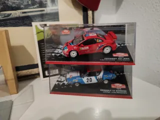 Coches a escala 1:43, 10€ cada uno menos el porche