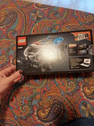 LEGO Technic 42090 Getaway Truck