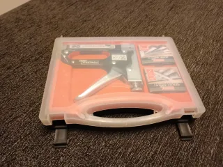 Grapadora Parkside con grapas, precio no negociabl