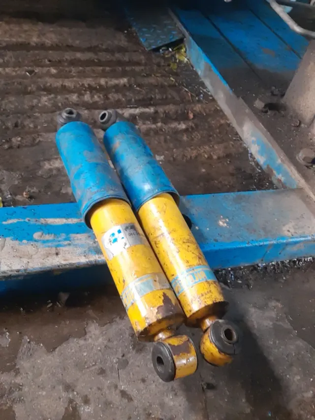 Amortiguadores Traseros bilstein Clio 16v 91-98