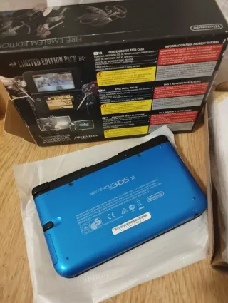 Nintendo 3DS XL Fire Emblem Edición Limitada