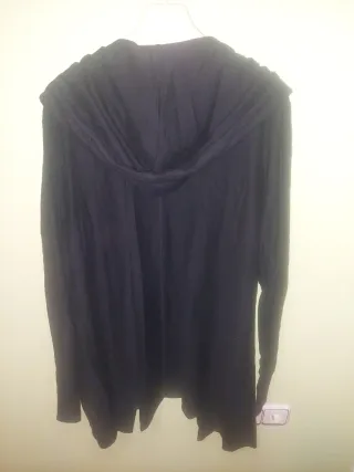 Rebeca Bershka Negra Hombre