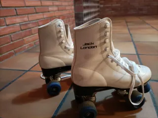 Patines Jack London 4 ruedas, color blanco.