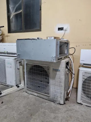 3 Máquinas de Aire Acondicionado