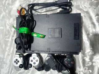 PlayStation 2 Fat + 2 Mandos + Memoria 8GB