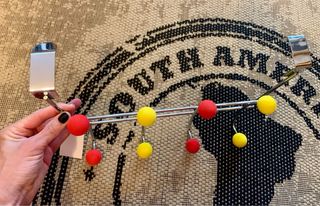 Perchero Colgador Metal y Plástico