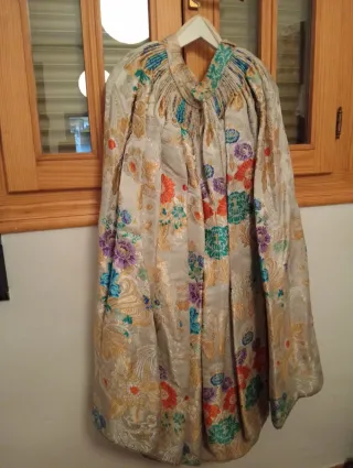 Traje de Fallera Morado y Blanco Regalo cancán