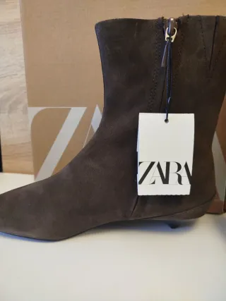 Botines Zara Talla ( 35,36 y 37) Marrón