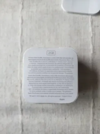 iPod Shuffle Apple (roto)