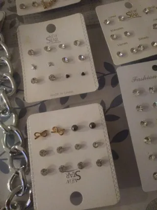 Lote Bisutería Collares y Pendientes