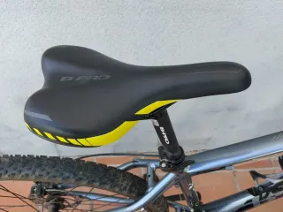 Bicicleta de montaña b-pro m720 S 27'5" poco uso