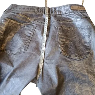 Pantalón Massimo Dutti Talla 40 Efecto Serpiente