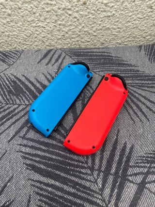 Joy-Cons