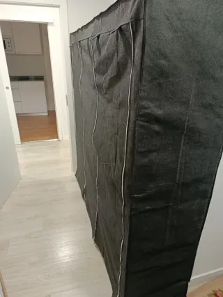 Cama individual y armario