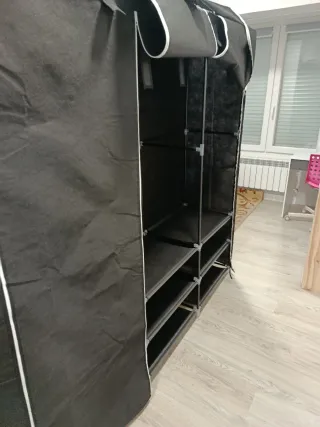 Cama individual y armario