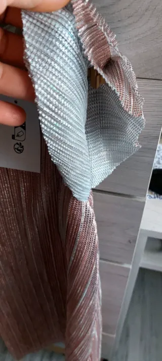 Conjuntosin estrenar niña H&M plata y rosa