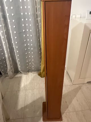 Estantería madera para DVDs