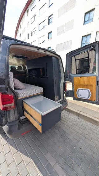 Volkswagen Transporter T5 2011