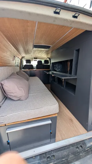 Volkswagen Transporter T5 2011