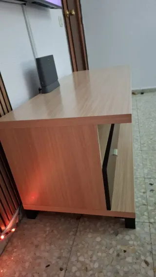 Mueble TV beige y marrón