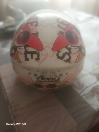 Casco infanti de diseño (Las Super Nenas)