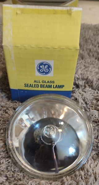 Bombilla GE 4515 6V 30W Sellada Nueva