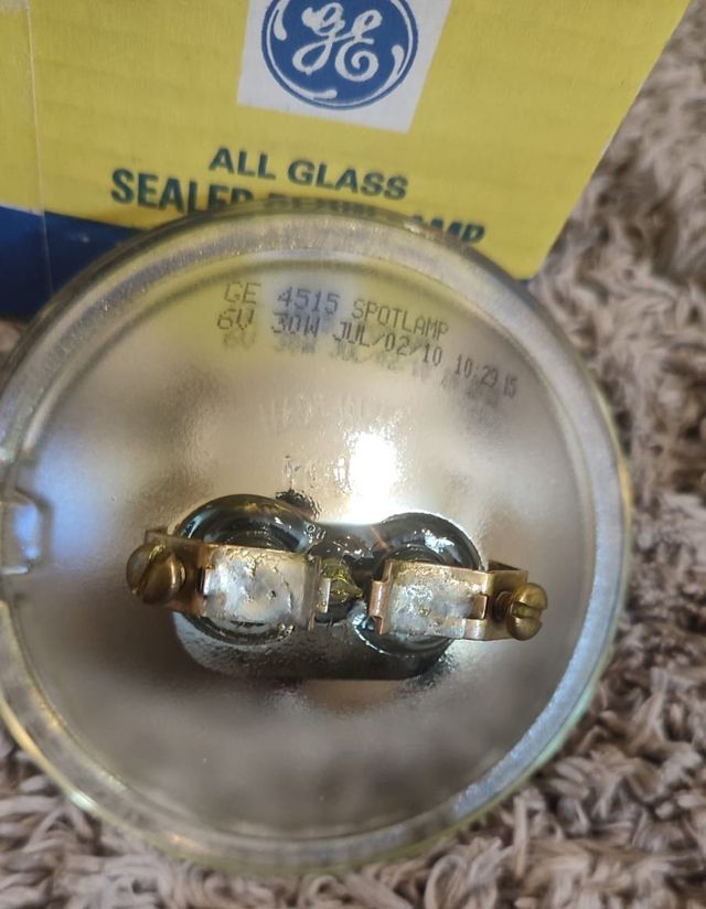Bombilla GE 4515 6V 30W Sellada Nueva