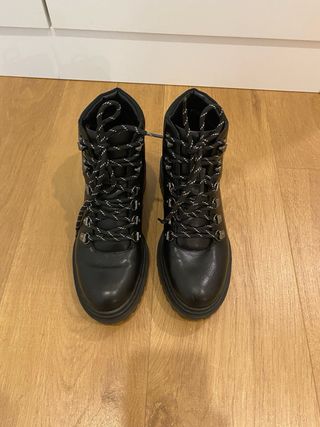 Botas suela track Bershka