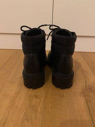 Botas suela track Bershka