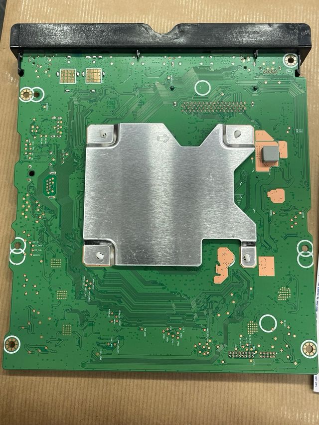 Placa Main Hisense TV 65U7KQ , pack con luces led