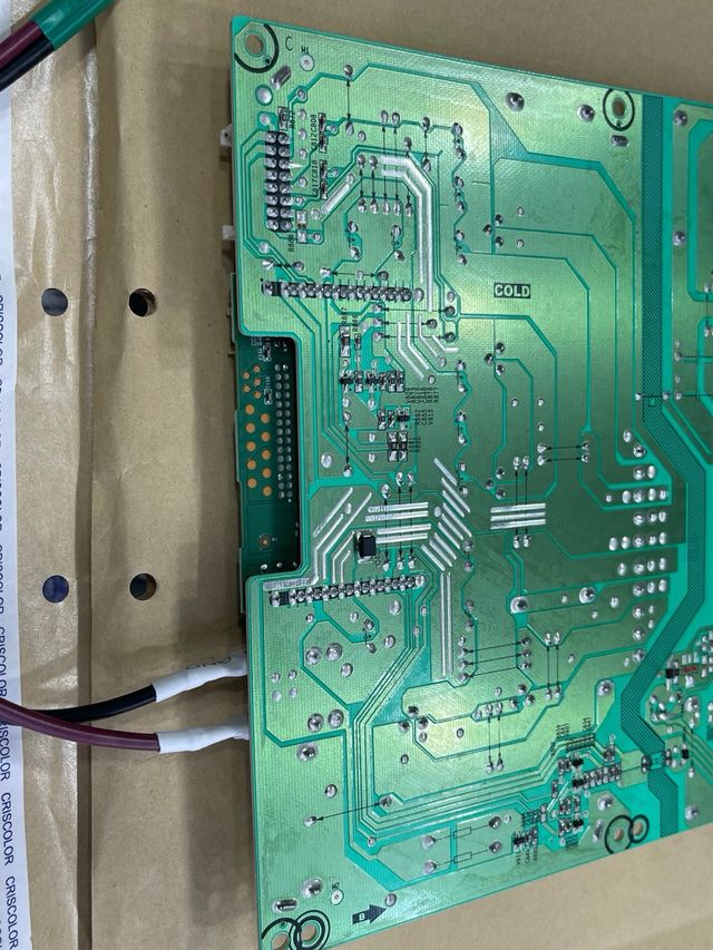 Placa Main Hisense TV 65U7KQ , pack con luces led